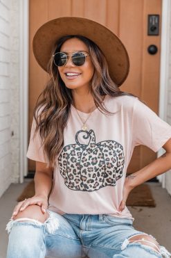 Deals 💯 Pink Lily Animal Print Pumpkin Peach Graphic Tee ❤️