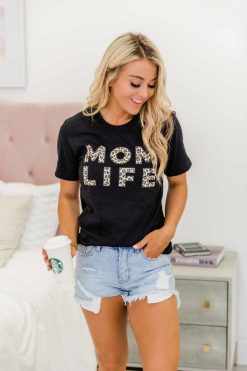 Deals 🎉 Pink Lily Animal Print Mom Life Graphic Black Tee ✨