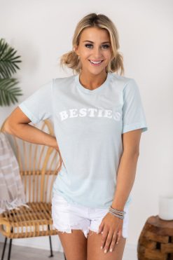 Deals 😍 Pink Lily Besties Graphic Light Blue Tee 🎁