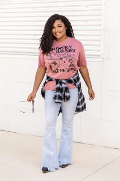 Brand new 🔥 Pink Lily Country Roads Take Me Home Mauve Graphic Tee 🎁