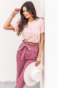 Best deal 🎁 Pink Lily Howdy Wave Graphic Peach Tee 🎁 -Tees Shop G173780 howdywavepeach 174114 differenttimezonesivory 174426 darcytaupe 180154 improvisednotesmauve 174512 discodancegold 173476 knowyou reelegant 1 650x